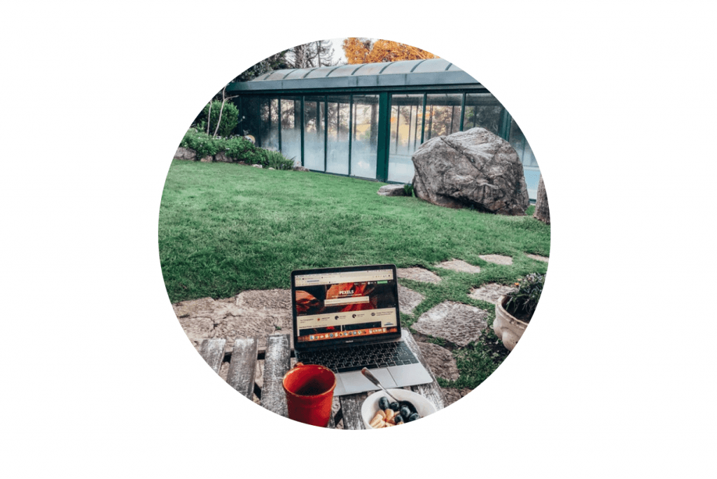 Digital nomad remote work